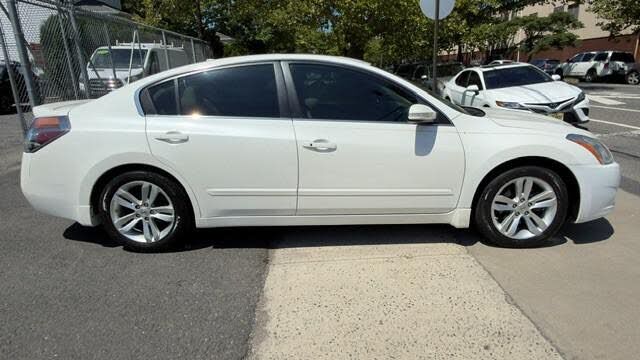 2011 NISSAN Altima