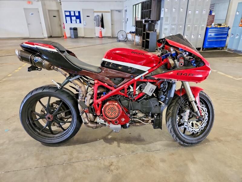2012 DUCATI Superbike