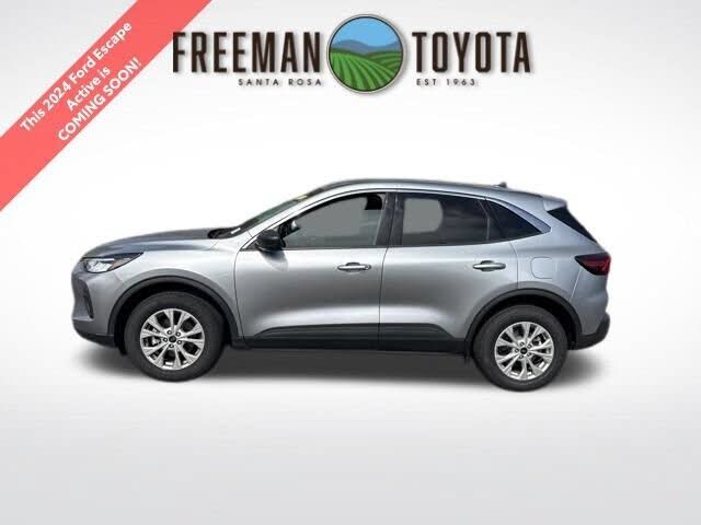 2024 FORD Escape