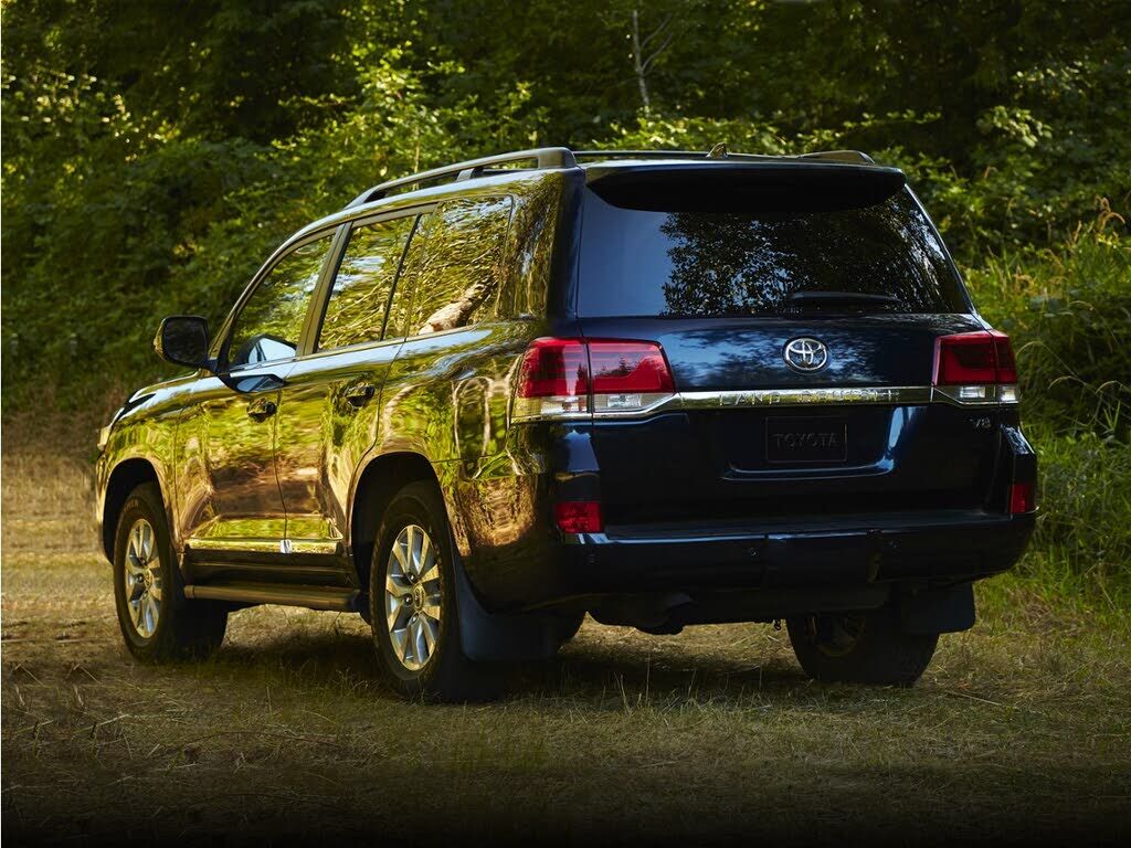 2019 TOYOTA Land Cruiser