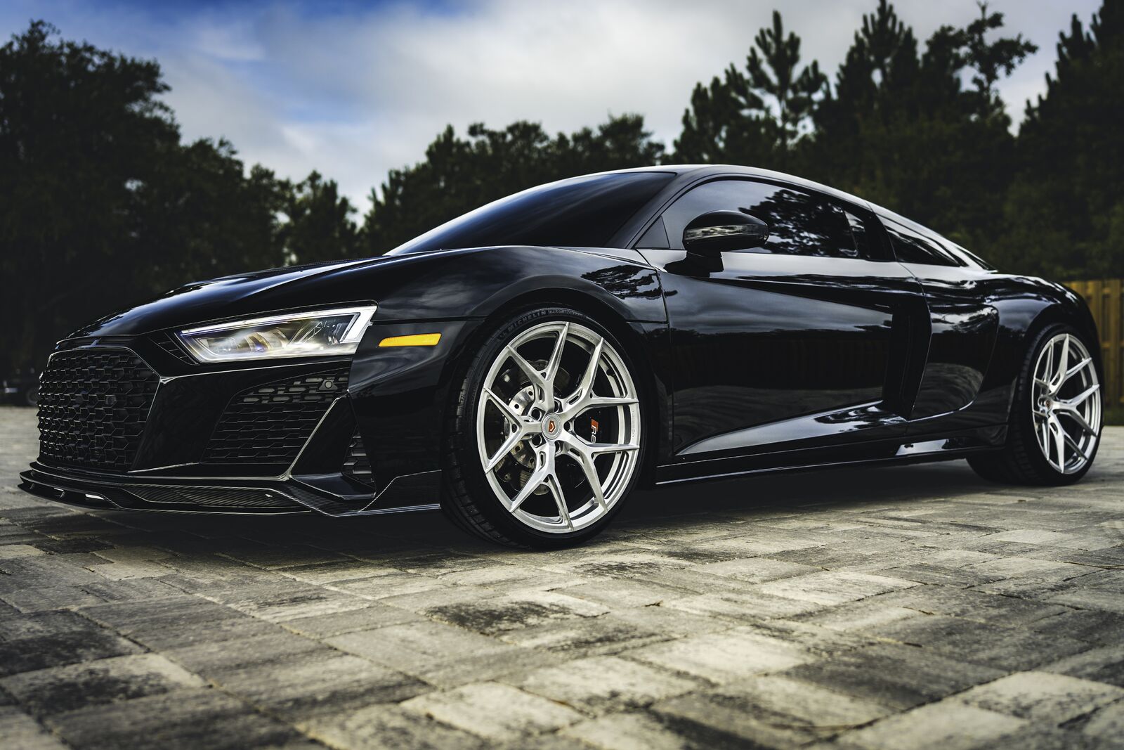 2023 AUDI R8