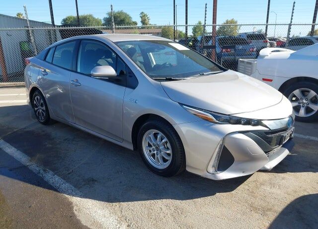 2021 TOYOTA Prius