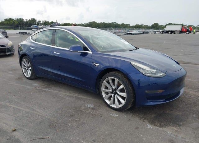 2018 TESLA Model 3