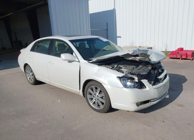 2007 TOYOTA Avalon