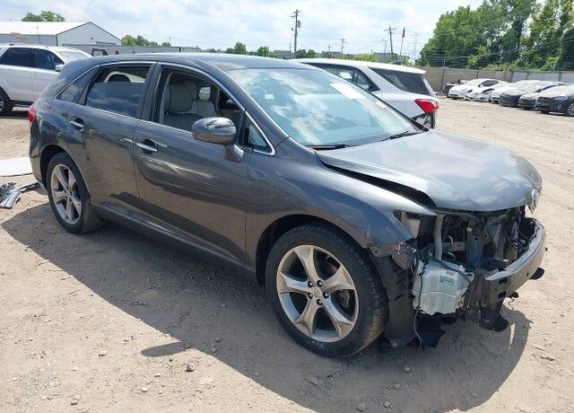 2011 TOYOTA Venza
