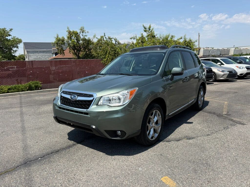 2016 SUBARU Forester
