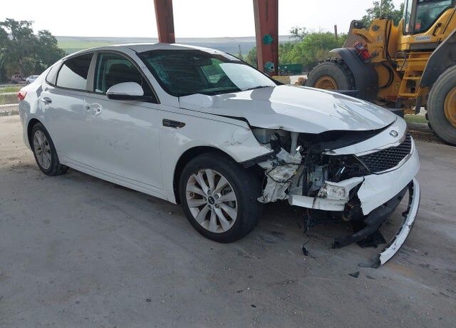 2017 KIA Optima