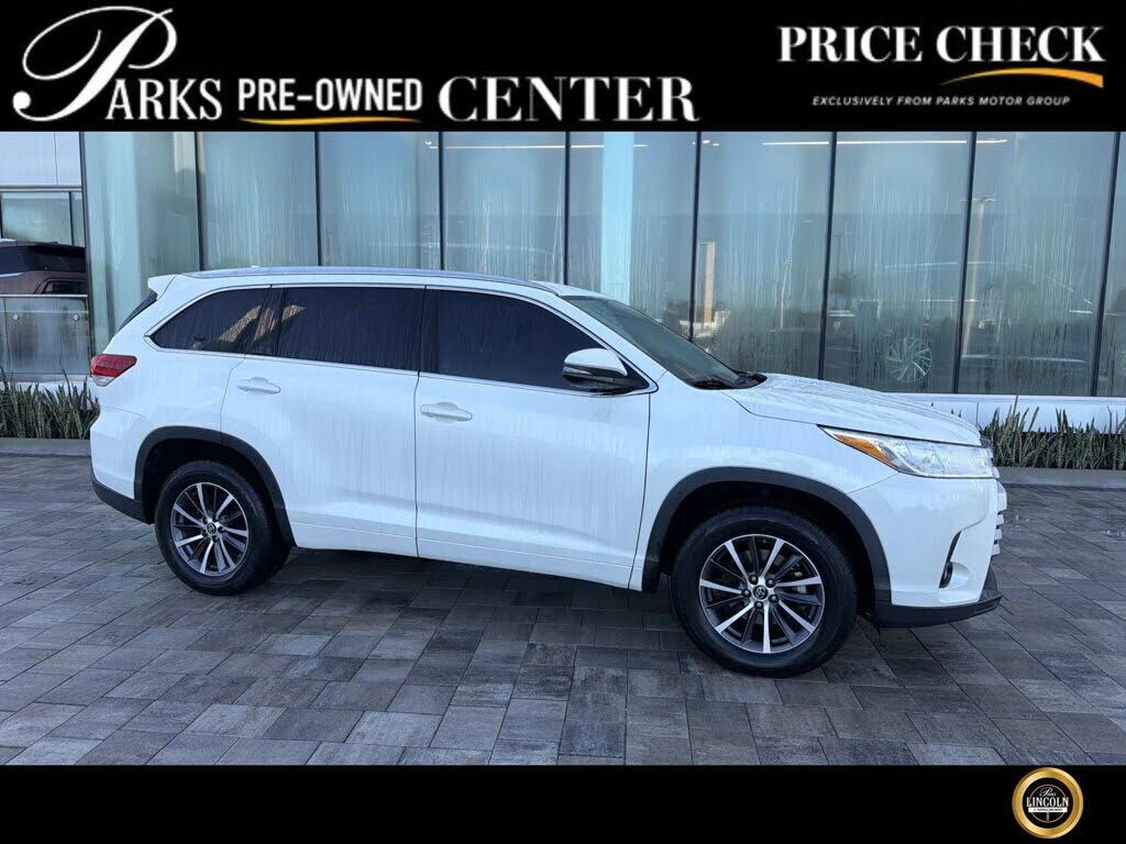 2018 TOYOTA Highlander