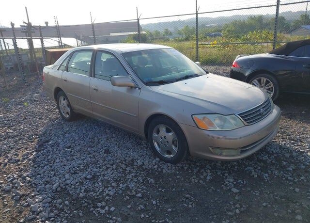 2003 TOYOTA Avalon