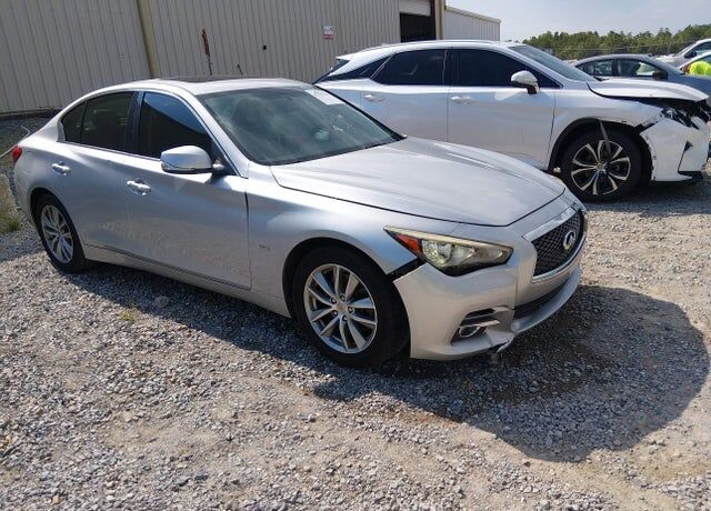 2016 INFINITI Q50