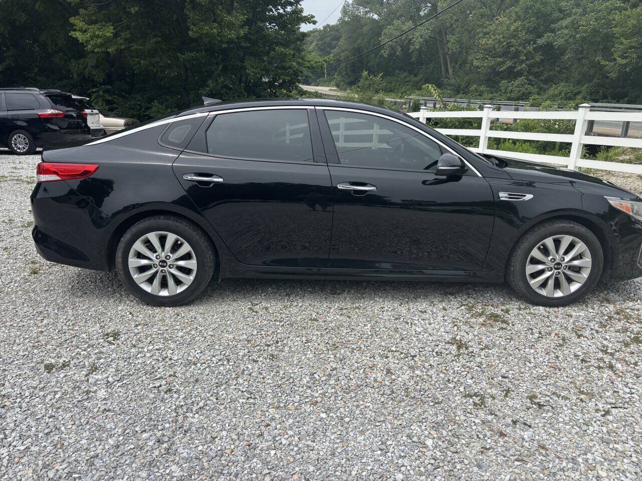 2017 KIA Optima