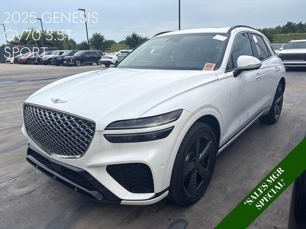 2025 GENESIS GV70