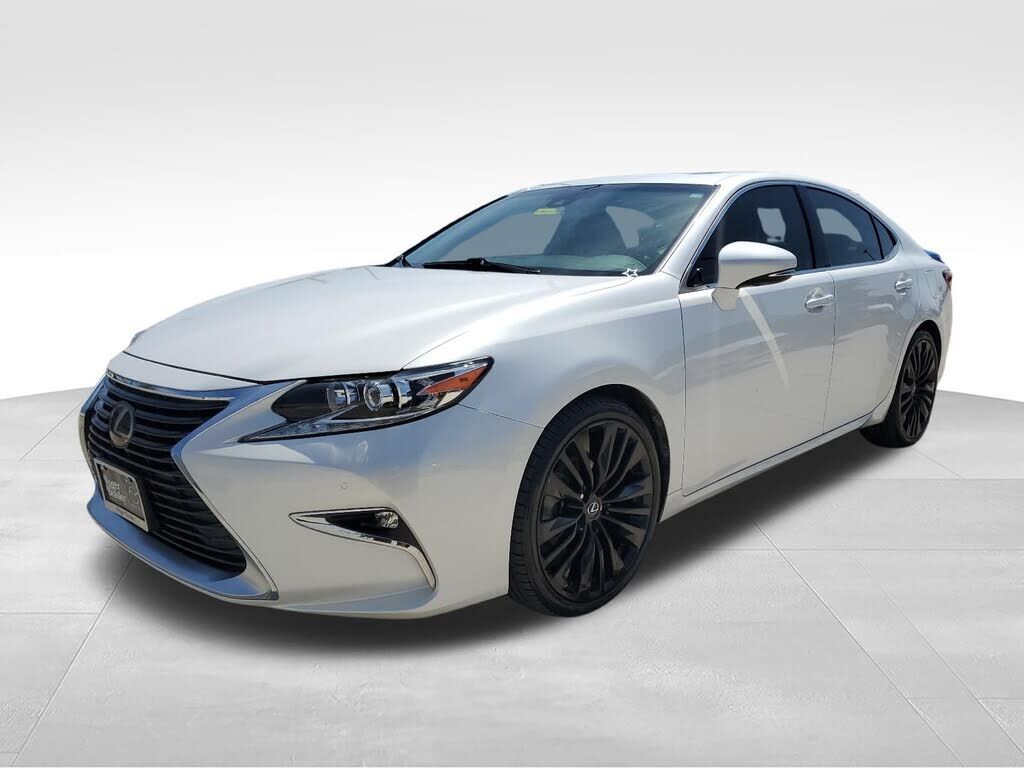 2016 LEXUS ES