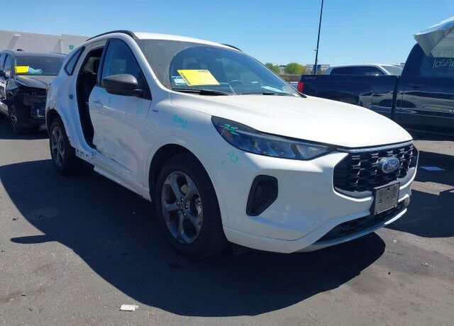 2024 FORD Escape