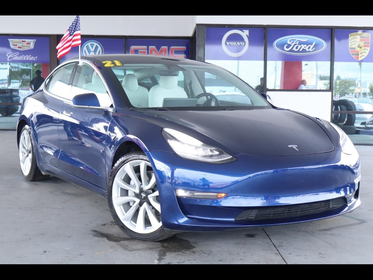 2020 TESLA Model 3