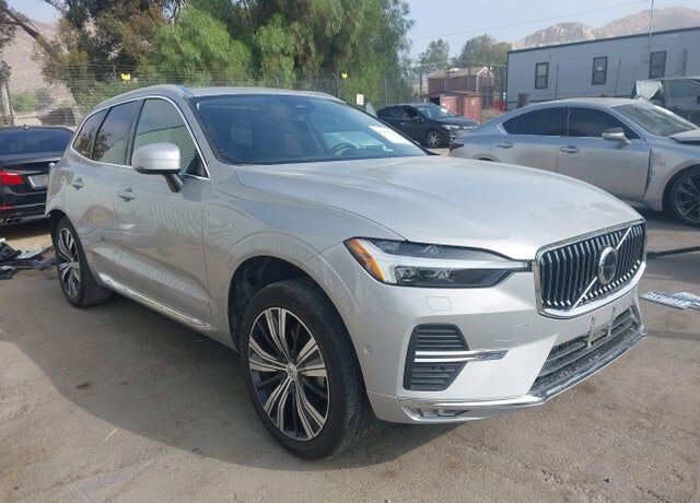 2022 VOLVO XC60