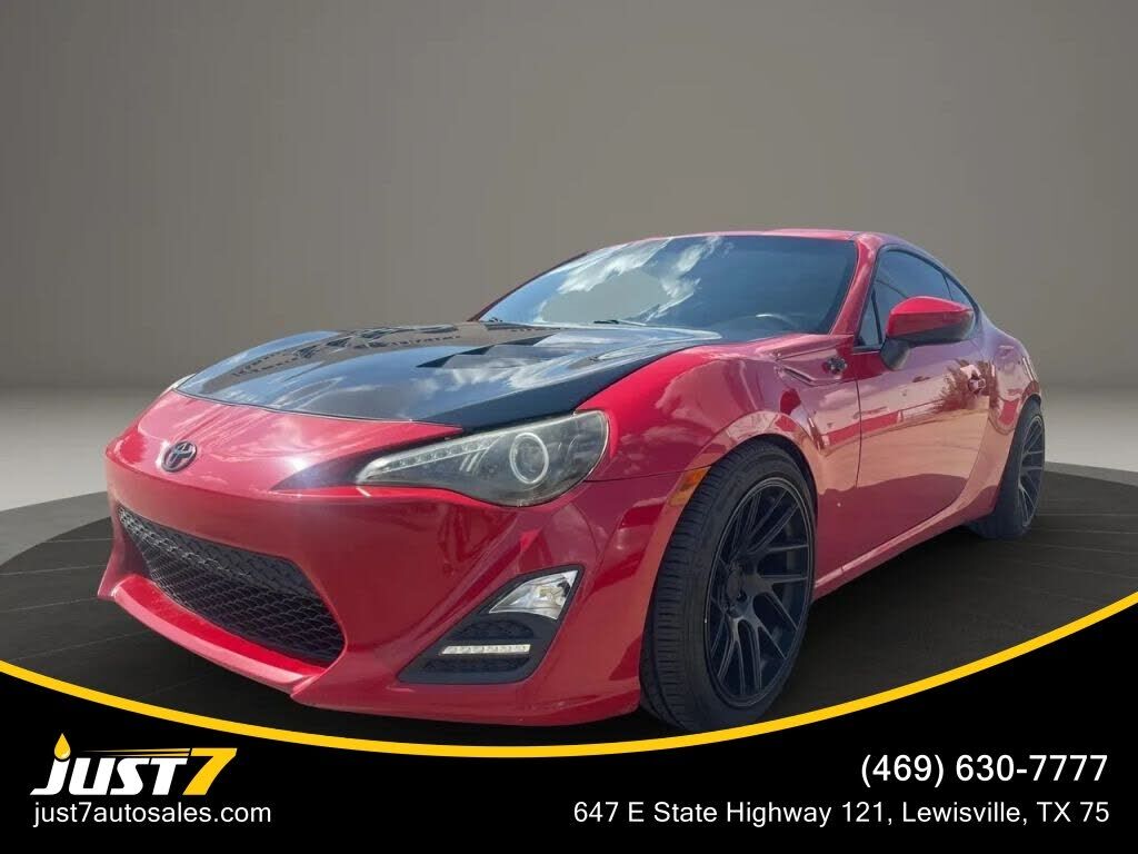 2014 TOYOTA Scion