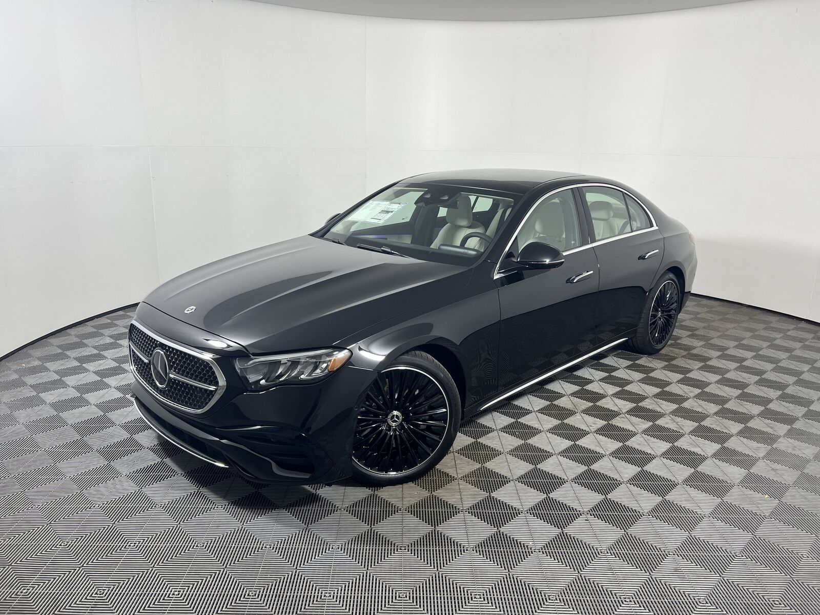 2027 MERCEDES-BENZ E-Class