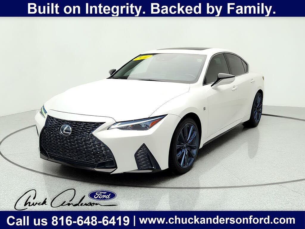 2021 LEXUS IS