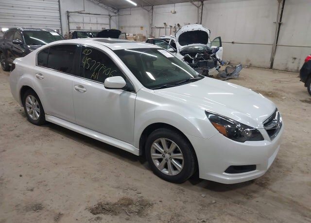2011 SUBARU Legacy