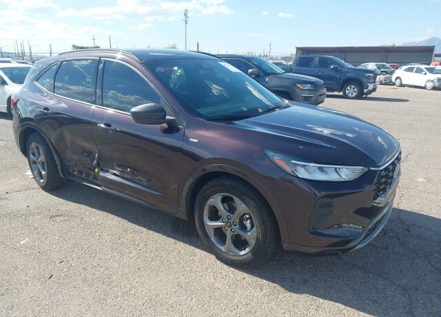 2023 FORD Escape