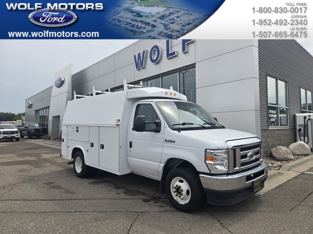 2021 FORD E-350