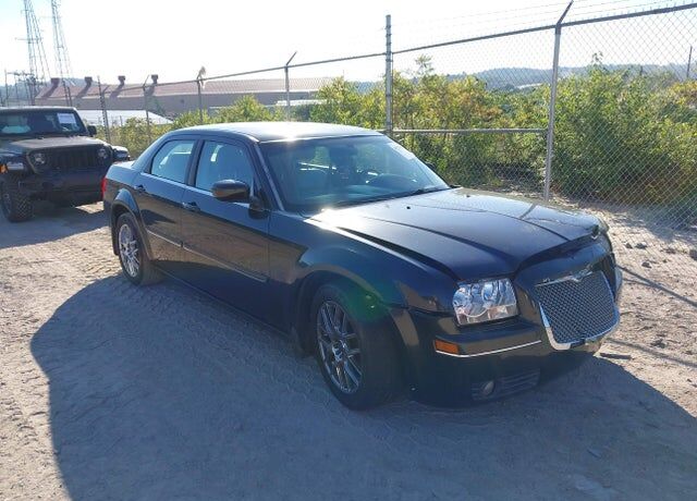 2005 CHRYSLER 300