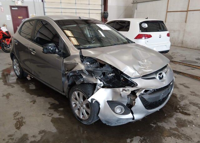 2011 MAZDA Mazda2