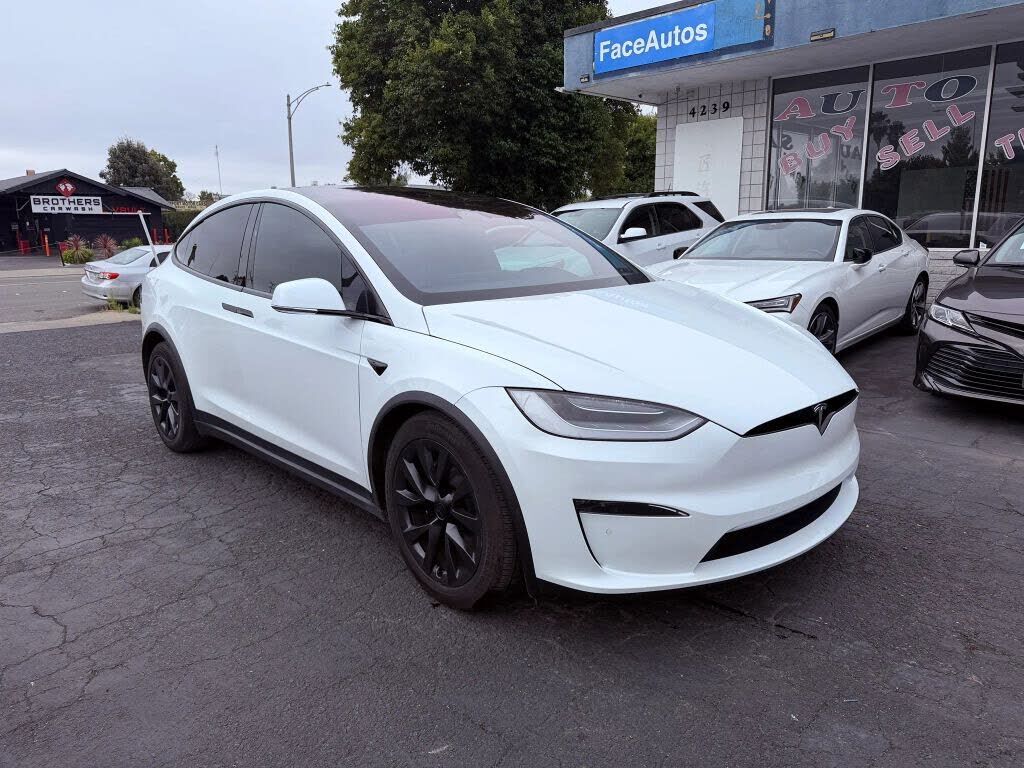 2023 TESLA Model X