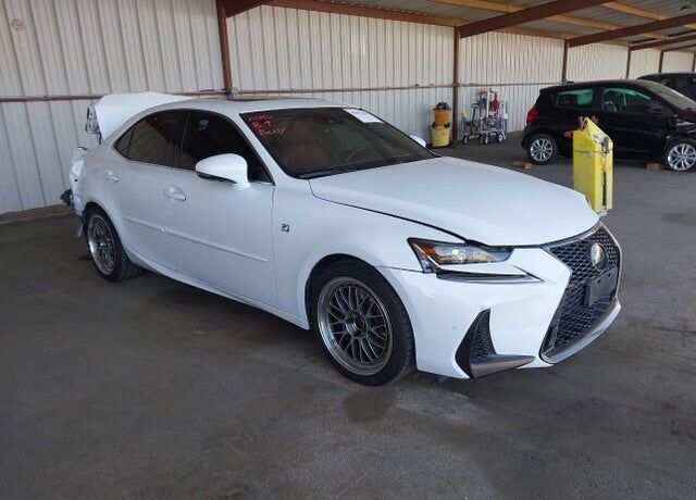 2020 LEXUS IS