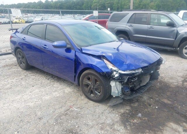2022 HYUNDAI Elantra