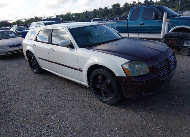 2005 DODGE Magnum