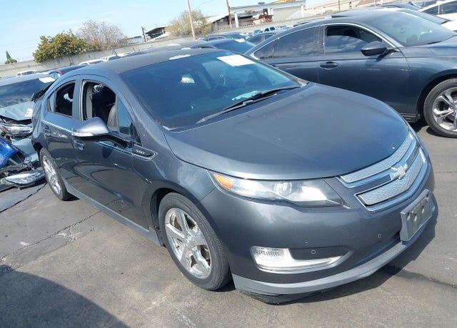 2013 CHEVROLET Volt