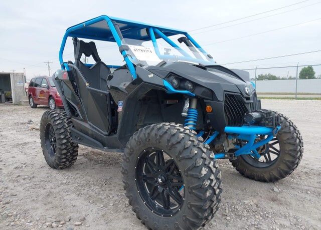 2017 CAN-AM Maverick - STD/DPS