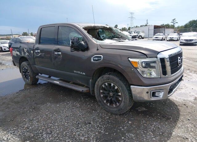 2017 NISSAN Titan