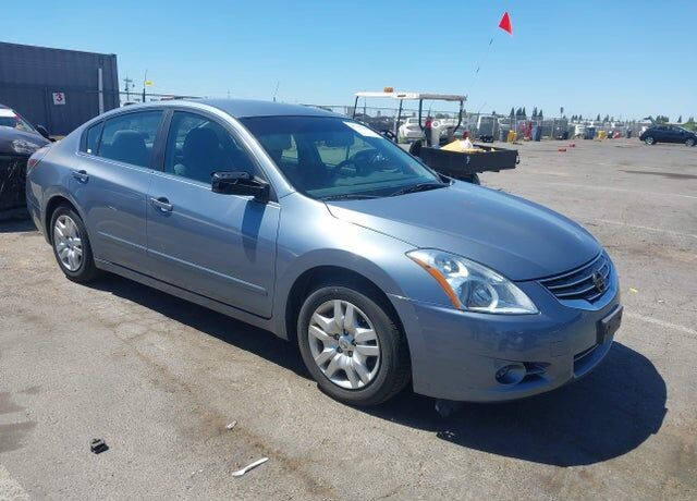 2011 NISSAN Altima