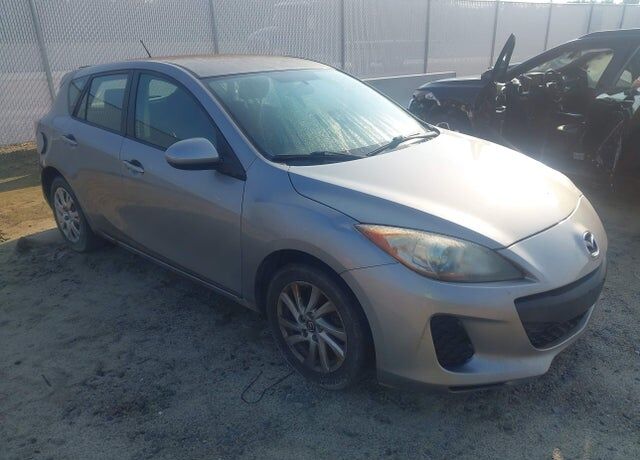 2013 MAZDA Mazda3