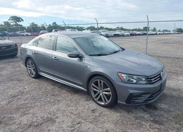 2017 VOLKSWAGEN Passat