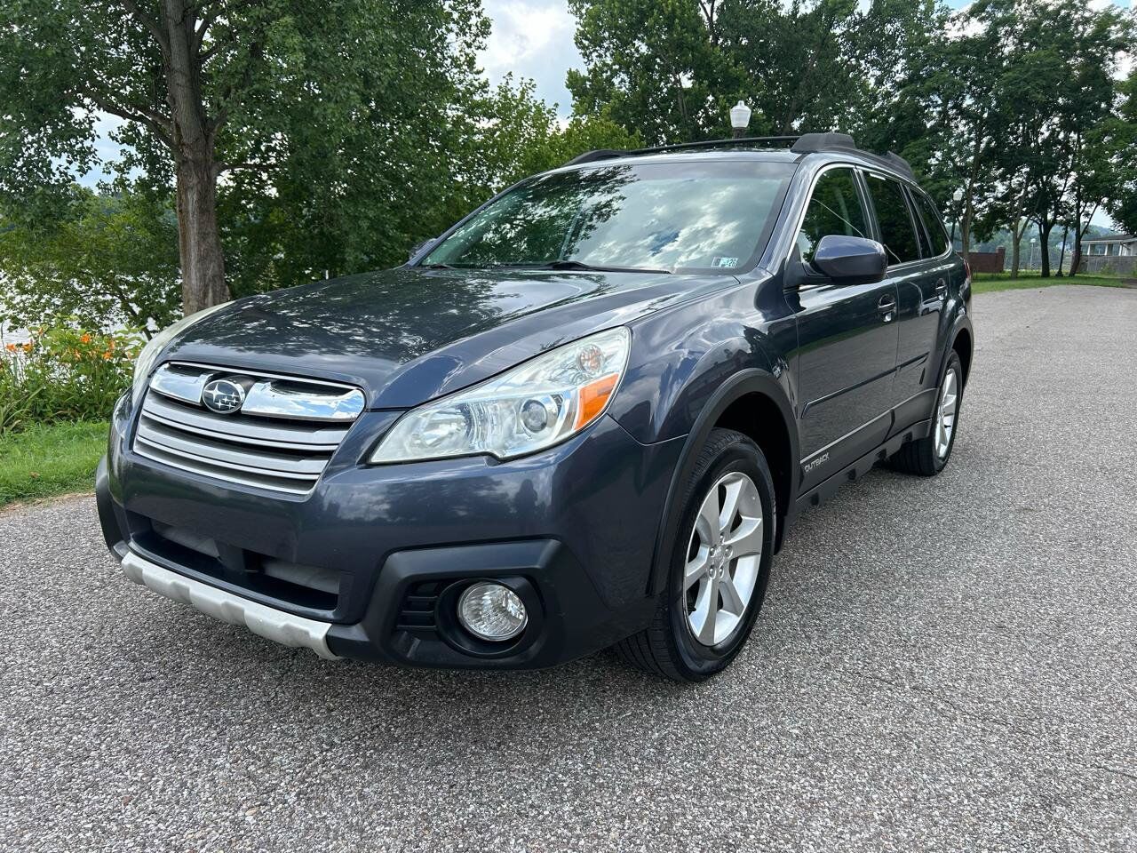 2014 SUBARU Outback