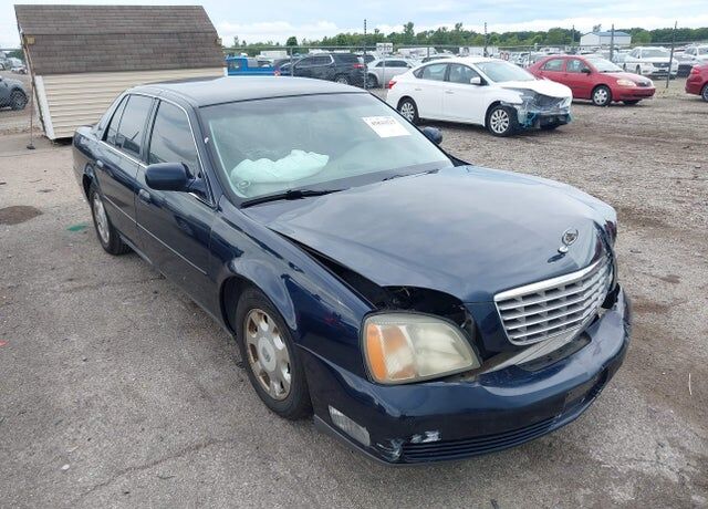 2002 CADILLAC Deville