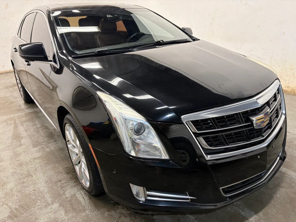 2017 CADILLAC XTS