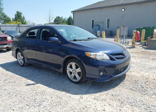 2013 TOYOTA Corolla