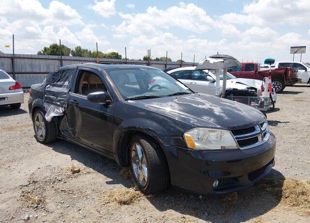 2011 DODGE Avenger