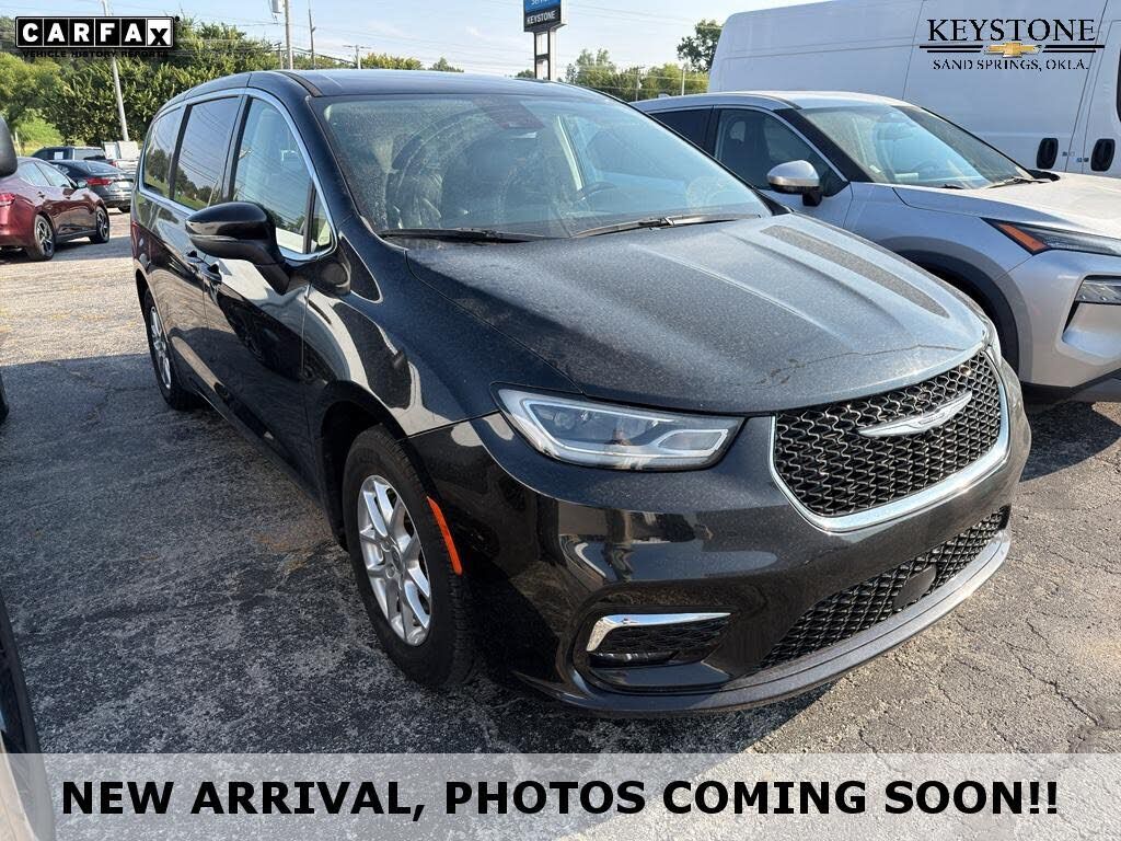 2023 CHRYSLER Pacifica