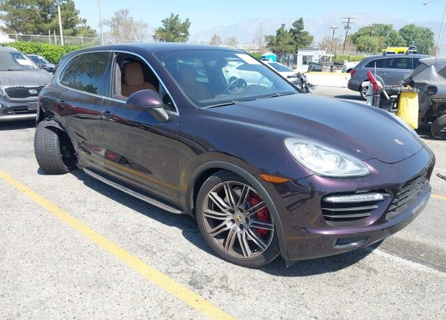 2012 PORSCHE Cayenne