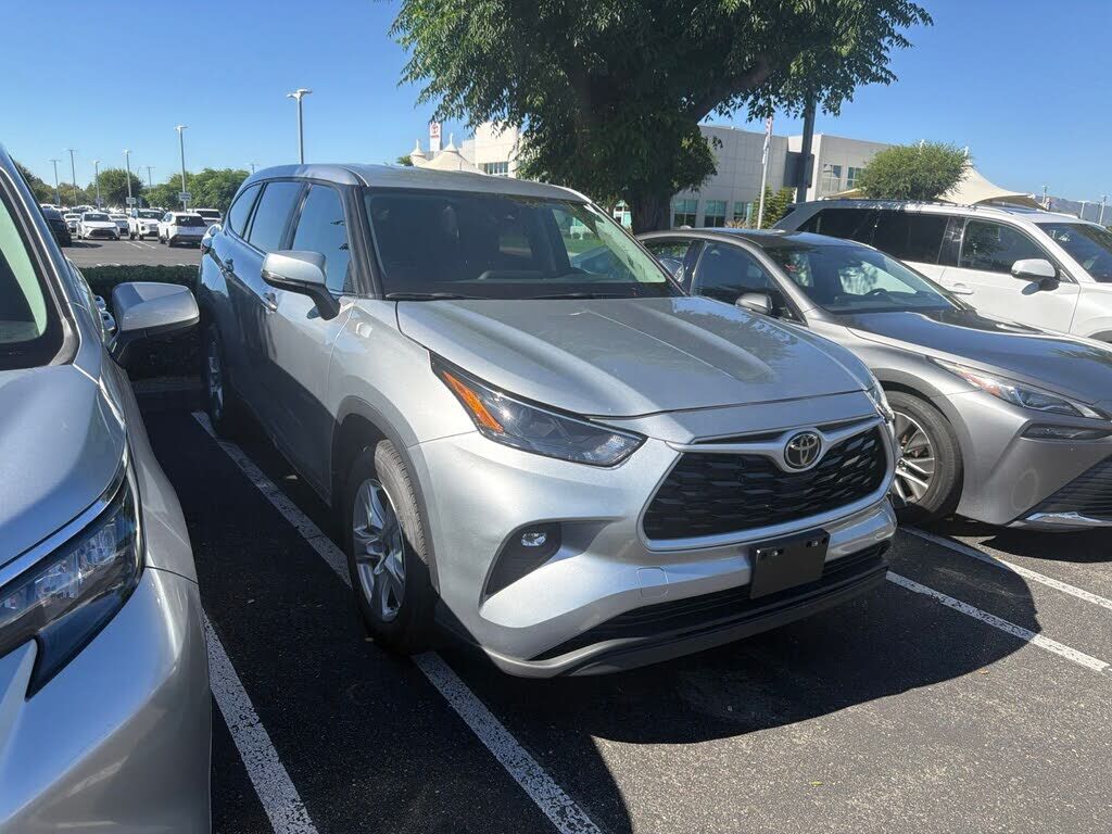 2025 TOYOTA Highlander