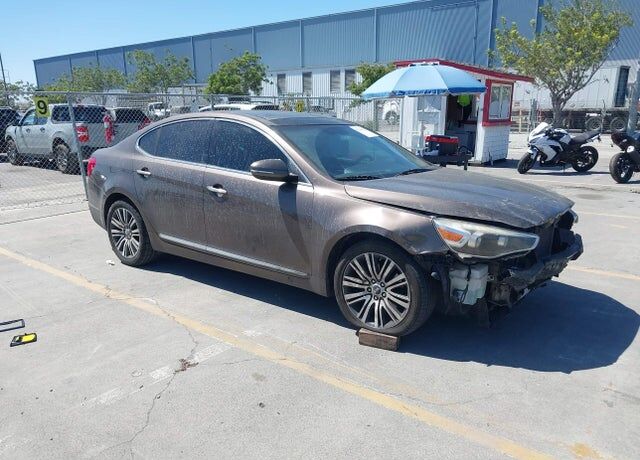 2014 KIA Cadenza