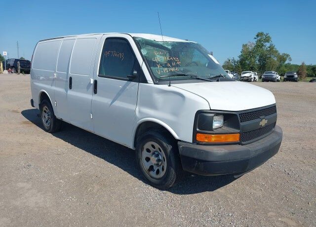 2013 CHEVROLET Express