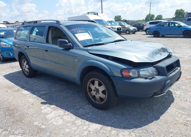 2002 VOLVO V70