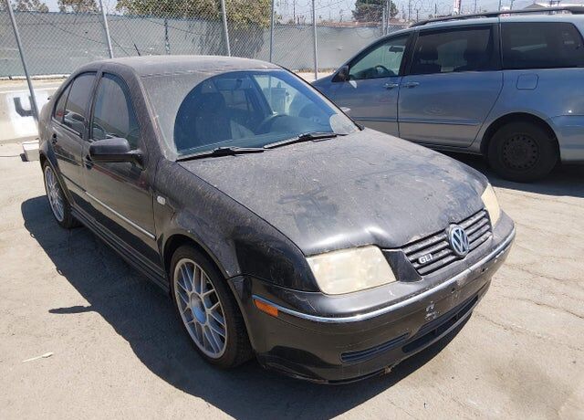 2005 VOLKSWAGEN Jetta